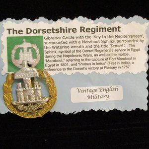 *SOLD*  DORSETSHIRE REGIMENT Cap Badge ~ WWII Military British Army Hat Badge